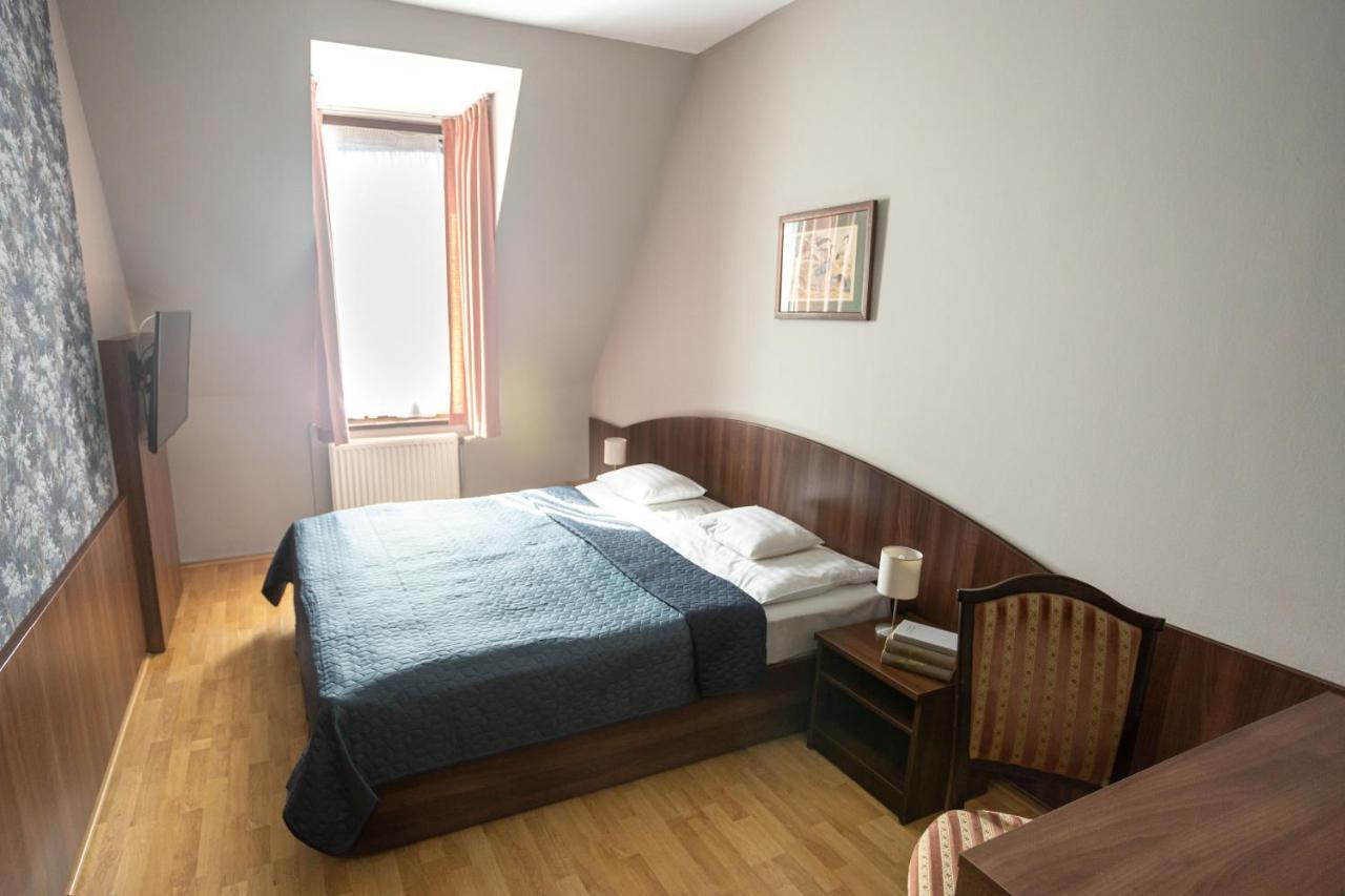 Tercia Hubertus Panzio Bed and Breakfast Sopron Eksteriør billede