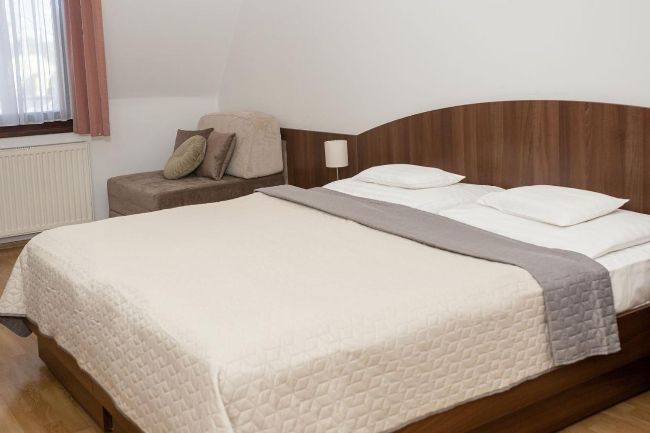 Tercia Hubertus Panzio Bed and Breakfast Sopron Eksteriør billede